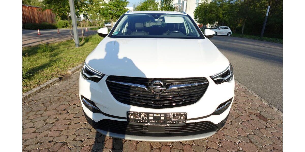 Opel Grandland (X) 77.200 km 14.990 &euro; Waldenbuch 71111