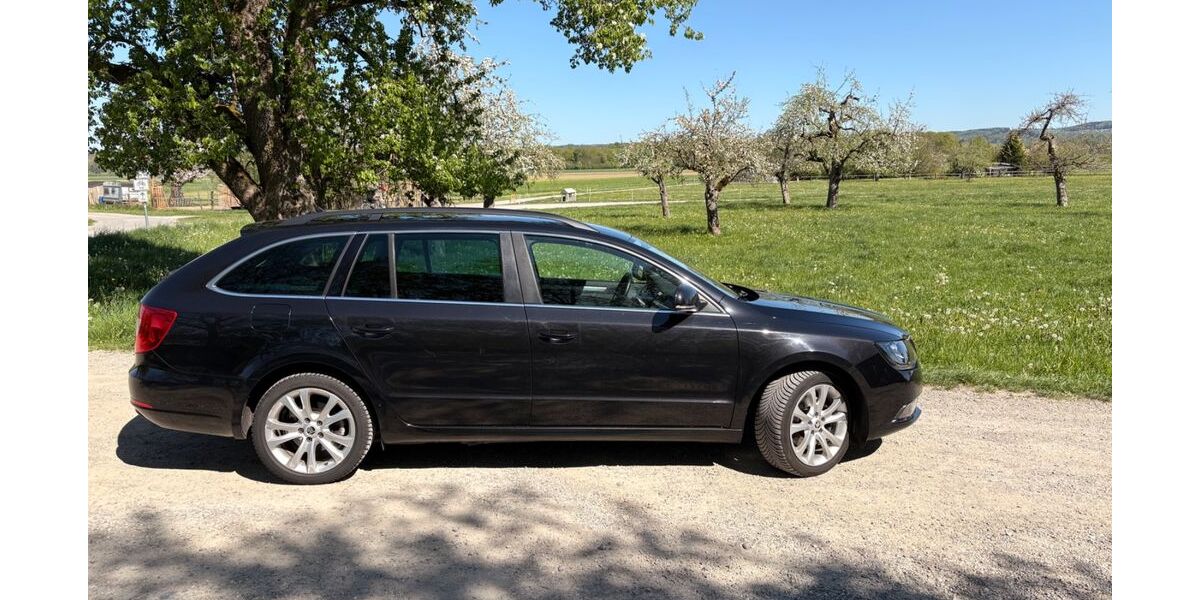 Skoda Superb 178.000 km 8.699 &euro; Tettnang 88069