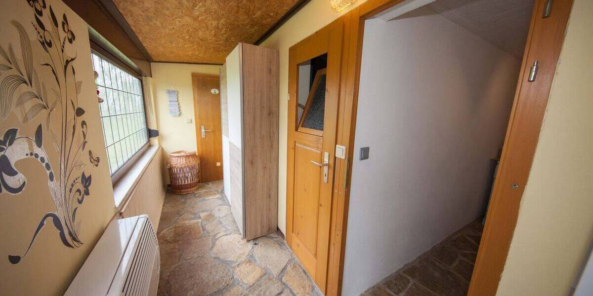 Mehrfamilienhaus, Wohnhaus Sachsenbrunn Sachsenbrunn - 3 Zimmer, 70 m&sup2;, 79.000&euro; | Angebot:26882110