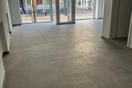 Gewerbeobjekt Neckarsulm - 2.500&euro; | Angebot:24771358