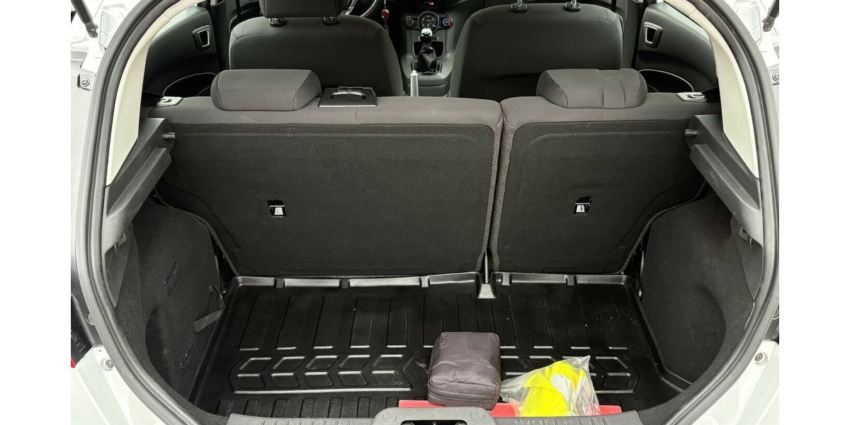 Ford Fiesta Trend 1.5 TDCI KLIMAANLAGE/ISOFIX/EURO6 63.211 km 8.900 &euro; Villingen-Schwenningen 78054