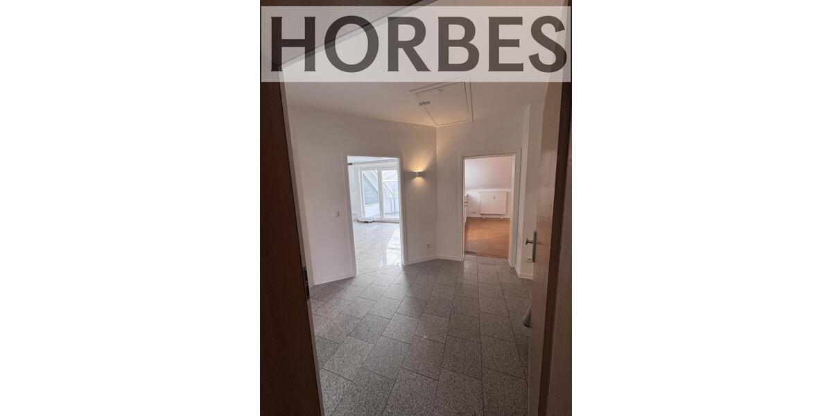 Dachgeschoßwohnung Zwickau Zwickau-Nord - 2 Zimmer, 106 m&sup2;, 850&euro; | Angebot:24874264