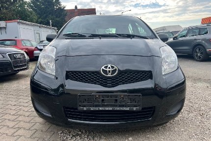 Toyota Yaris 218.000 km 2.300 &euro; Nürnberg 90461