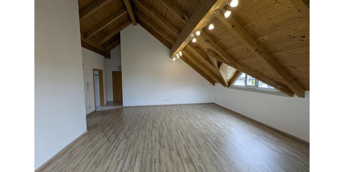 Etagenwohnung Plattling - 2 Zimmer, 62 m&sup2;, 570&euro; | Angebot:26413589