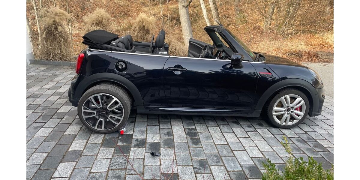 Mini John Cooper Works Cabrio 47.500 km 32.900 &euro; Tutzing 82327
