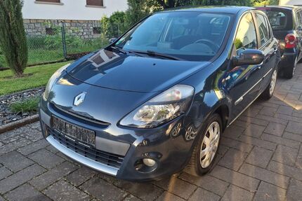 Renault Clio 115.220 km 2.800 &euro; Aßlar / Werdorf 35614