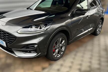 Ford Kuga 33.200 km 26.590 &euro; Neunkirchen 66539