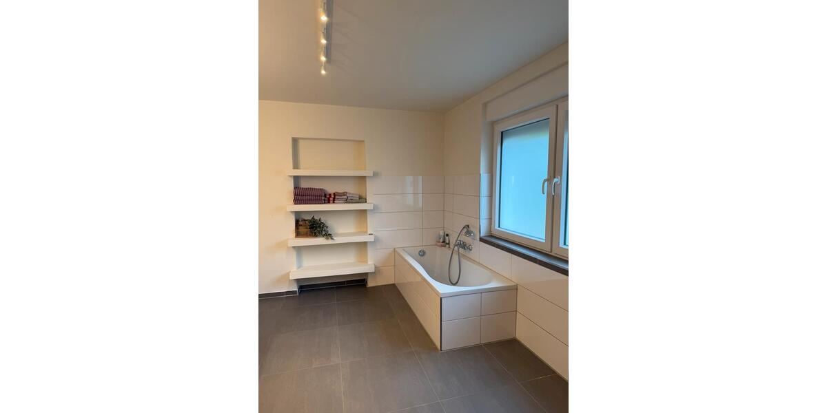 Einfamilienhaus Dillingen (Saar) - 6 Zimmer, 211 m&sup2;, 460.000&euro; | Angebot:26855861