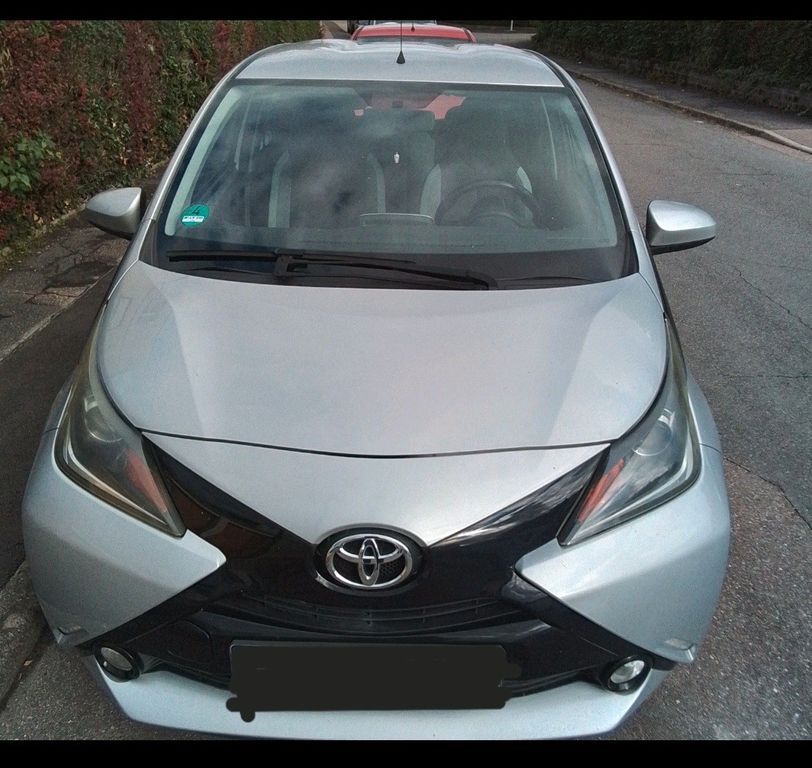 Toyota Aygo (X) 50.000 km 8.900 € Leingarten 74211