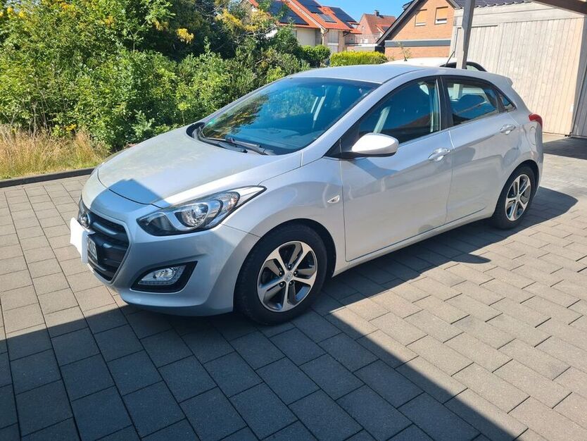 i30