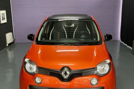 Renault Twingo 107.864 km 8.000 &euro; Düsseldorf 40476