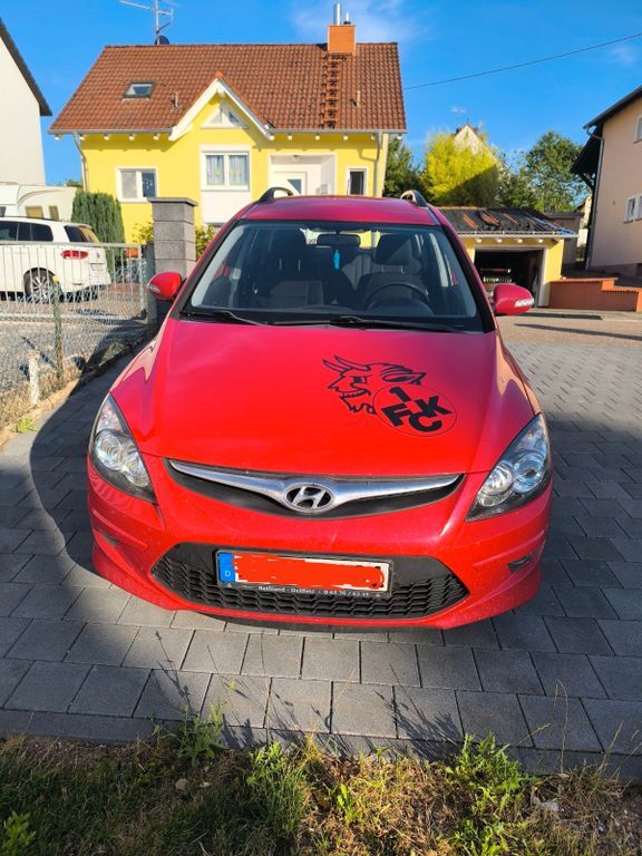 i30