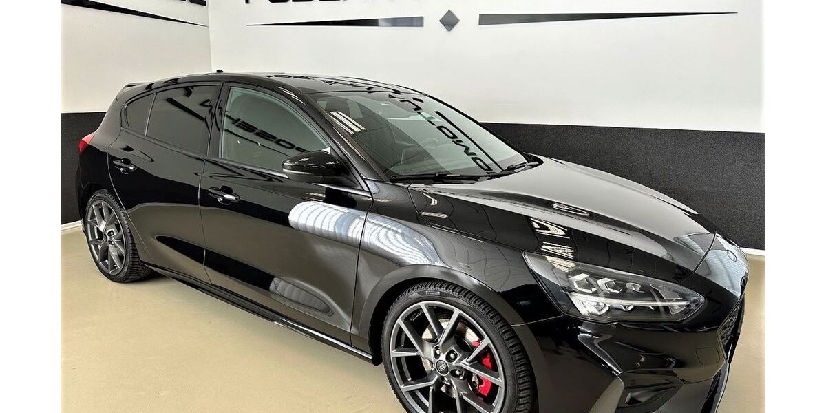 Ford Focus 114.000 km 18.950 &euro; Hechingen-Bechtoldsweiler 72379