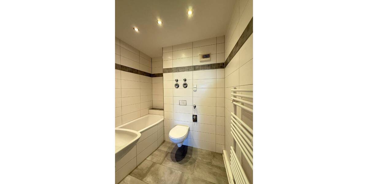Etagenwohnung Wilkau-Haßlau Haßlau - 4 Zimmer, 80 m&sup2;, 510&euro; | Angebot:26863602