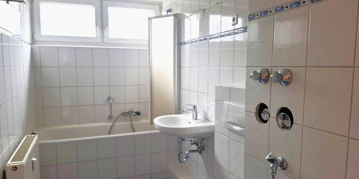 Etagenwohnung Bremerhaven Geestemünde - 2 Zimmer, 68 m&sup2;, 99.000&euro; | Angebot:26306416