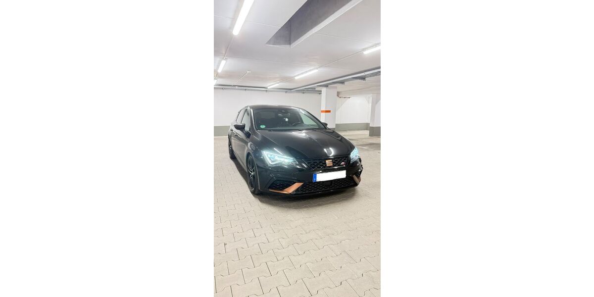 Seat Leon 127.500 km 16.790 &euro; Ratzeburg 23909