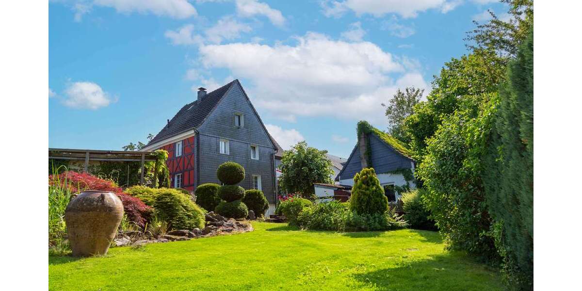 Haus zum Kaufen in Solingen 425.000 € 140 m² 6 zimmer