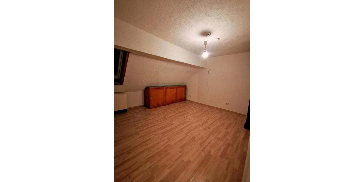 Dachgeschoßwohnung Altenberg - 2 Zimmer, 50 m&sup2;, 328&euro; | Angebot:24552324