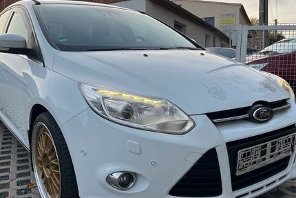 Ford Focus 109.055 km 8.900 &euro; Bannewitz 01728