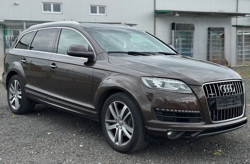 Q7