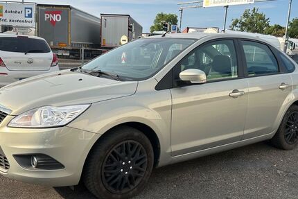 Ford Focus 76.000 km 5.999 &euro; Ostfildern 73760