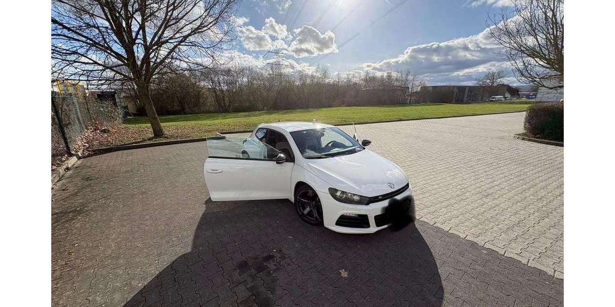 VW Scirocco 205.065 km 8.900 &euro; Dornburg 65599