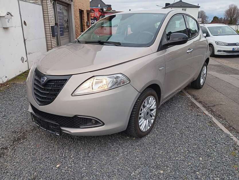 Ypsilon