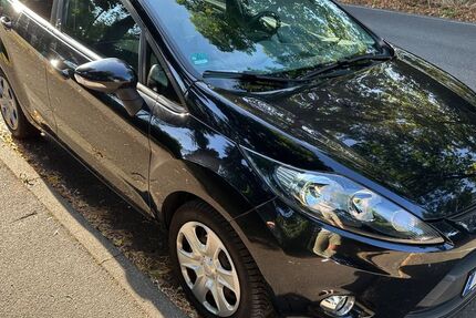 Ford Fiesta 136.900 km 3.900 &euro; Fellbach 70736
