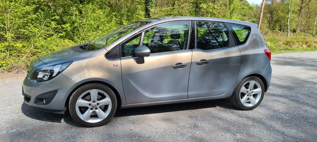 Opel Meriva 104.000 km 4.950 &euro; Bad Lippspringe 33175