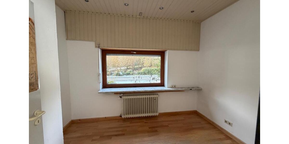 Bungalow-Einfamilienhaus in Langenberg – zeitlose Architektur zimmer