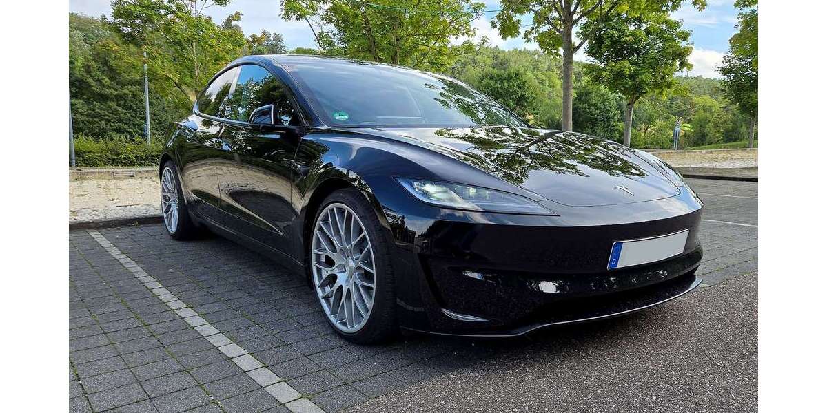 Tesla Model 3 9.000 km 54.999 &euro; Rutesheim 71277