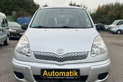 Toyota Yaris 132.000 km 3.999 € Essen 45357