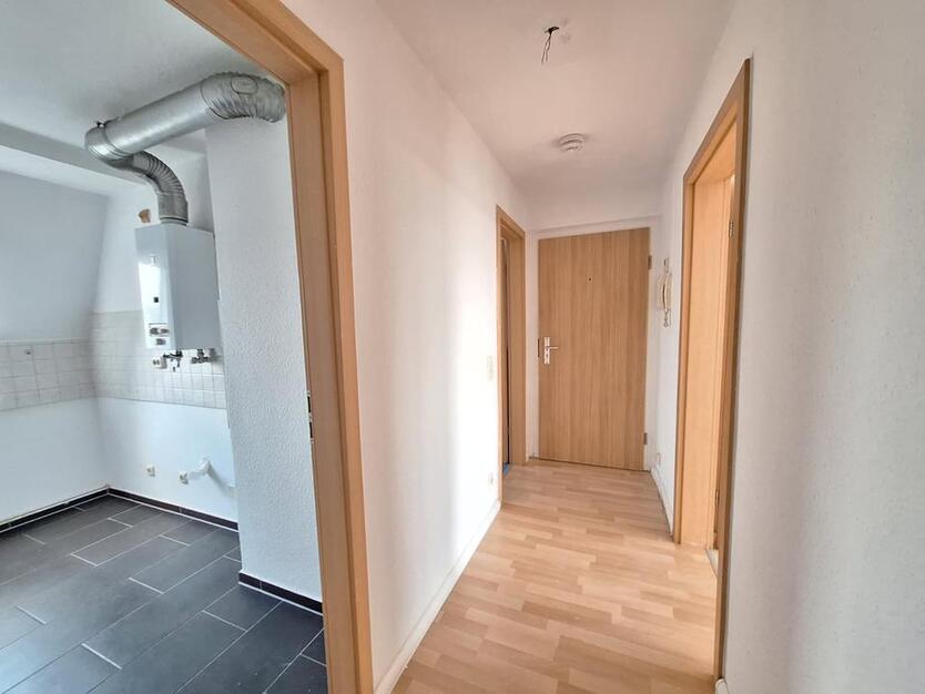 Wir Renovieren für Sie! 2-Zimmer-Wohnung in Großenhain - bald schon dein! zimmer