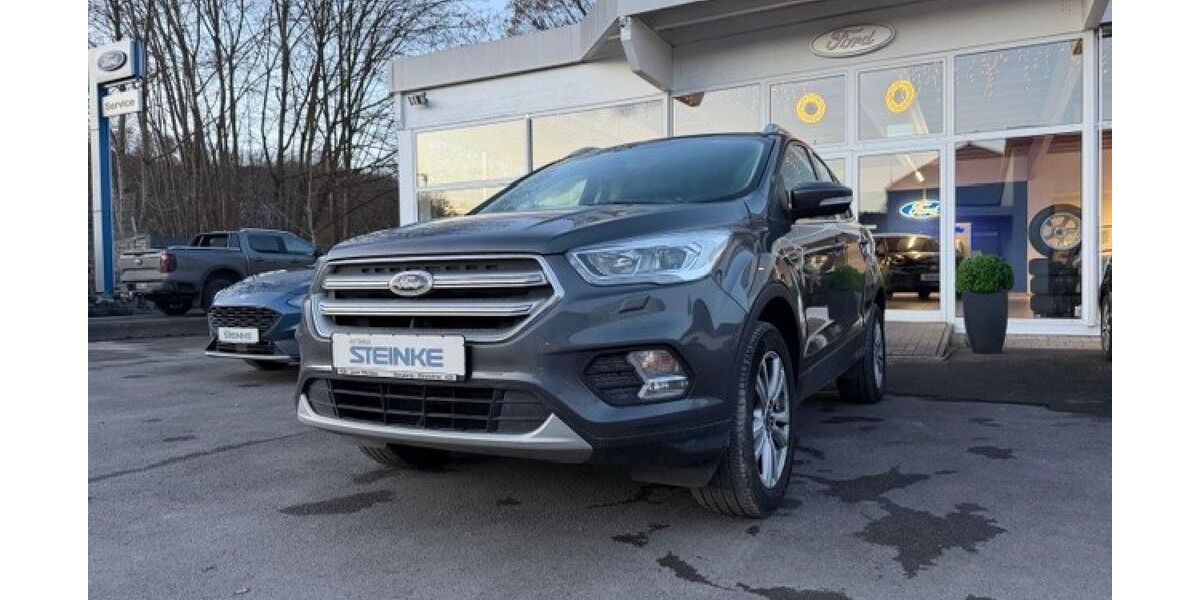 Ford Kuga 82.000 km 13.990 &euro; Arnsberg 59823