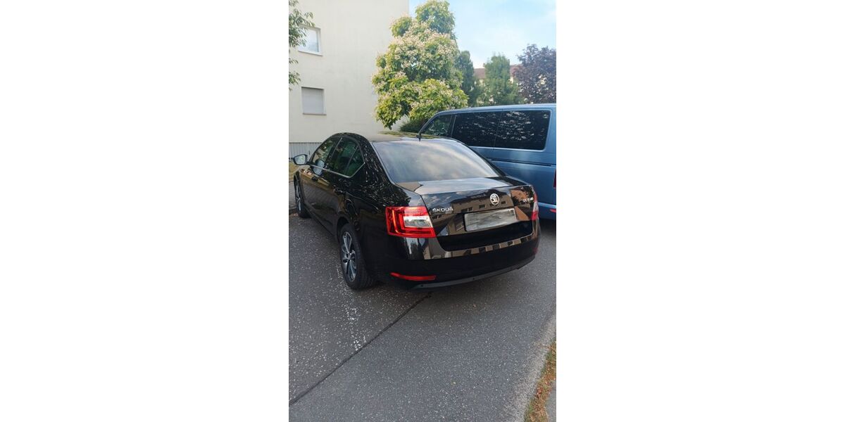 Skoda Octavia 110.000 km 12.900 &euro; Maintal 63477
