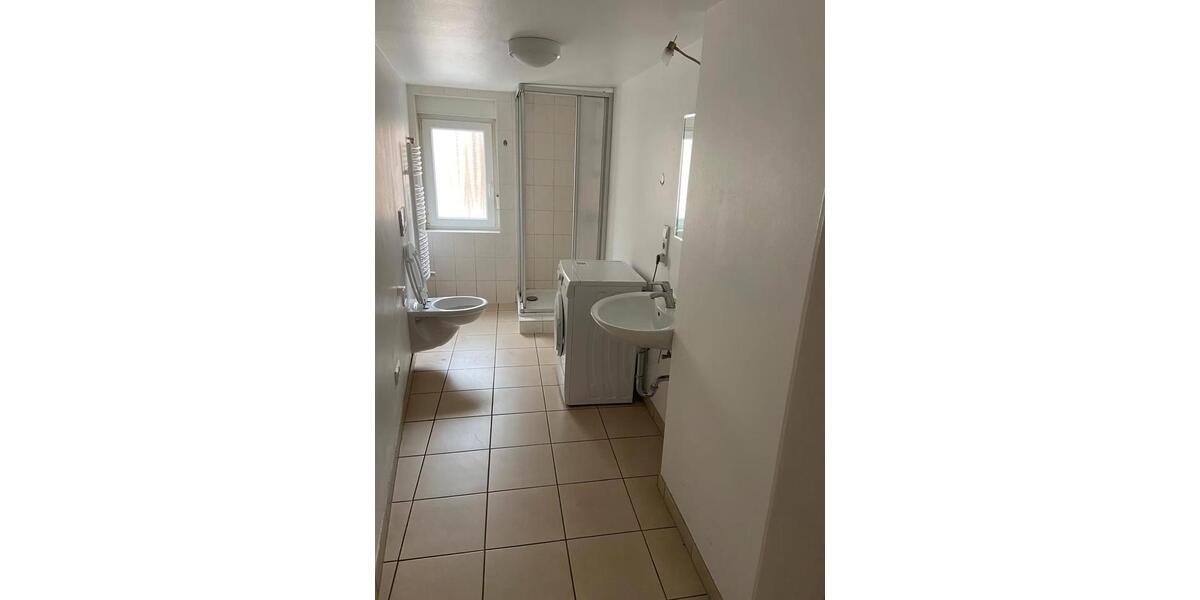Reihenhaus Dransfeld - 7 Zimmer, 180 m&sup2;, 1.000&euro; | Angebot:26310075