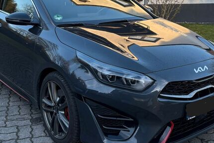 Kia pro ceed / ProCeed 63.000 km 24.600 &euro; Bergneustadt 51702