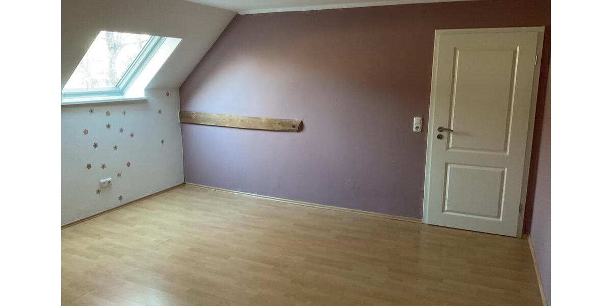 Derzeit keine Besichtigung möglich-Platz für die gesamte Familie 6 zimmer