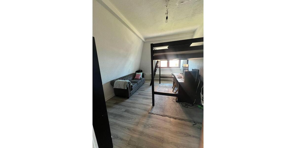 Etagenwohnung Nordenham - 4 Zimmer, 80 m&sup2;, 895&euro; | Angebot:26379898