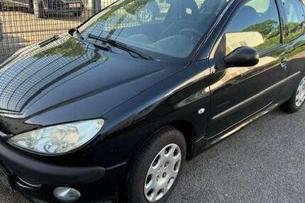 Peugeot 206 145.000 km 2.000 &euro; Freiburg 79115