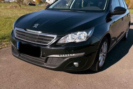 Peugeot 308 130.000 km 8.200 &euro; Allendorf 35469