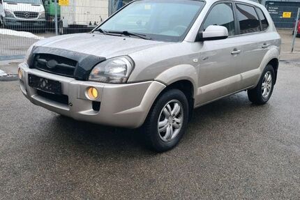 Hyundai TUCSON 205.000 km 3.990 &euro; nürnberg 90437