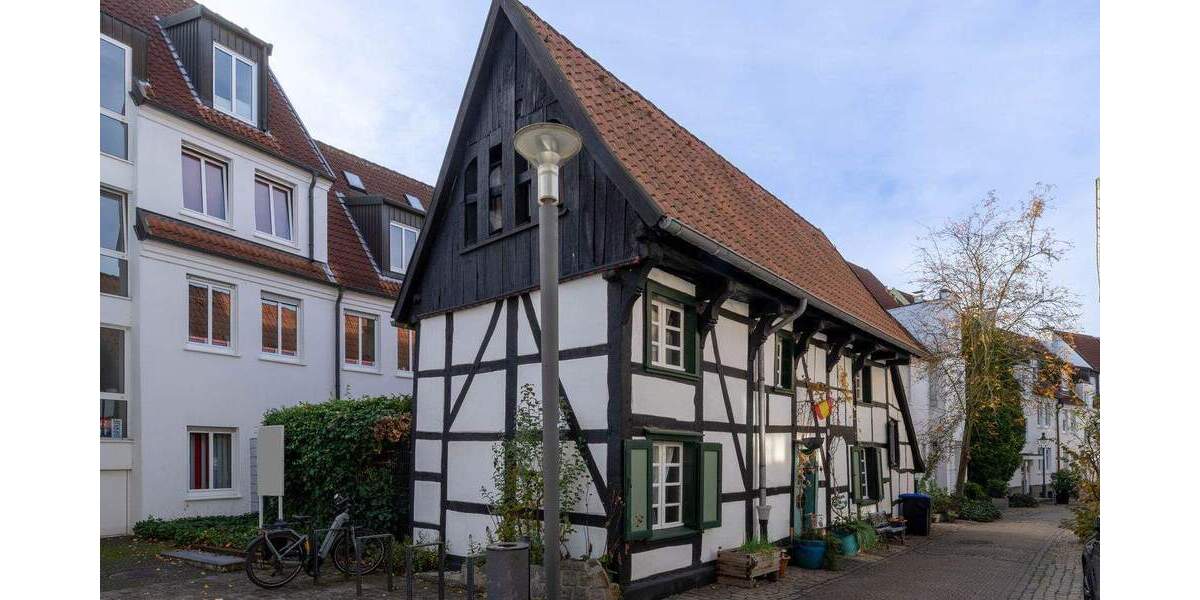 Eines der ältesten Häuser Lünens - liebevoll saniertes Kulturdenkmal 3 zimmer