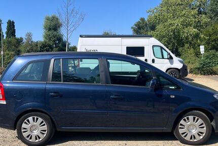 Opel Zafira 198.000 km 2.900 &euro; Frankfurt 60388