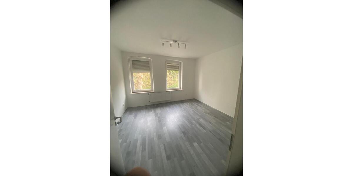 Etagenwohnung Werdohl - 3 Zimmer, 86 m&sup2;, 500&euro; | Angebot:26386907
