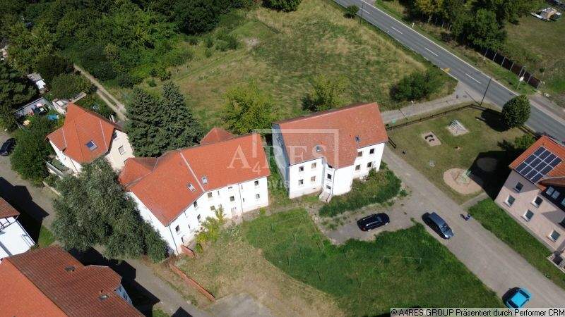 Sanierungschance nutzen - 300 EURm² zimmer