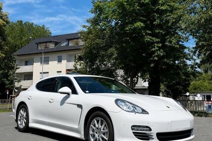 Porsche Panamera 99.830 km 28.990 &euro; Paderborn 33102