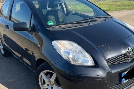 Toyota Yaris 128.959 km 3.850 &euro; Büdingen 63654