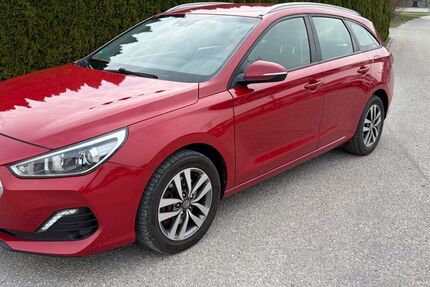 Hyundai i30 128.000 km 11.500 &euro; Inning am Holz 84416