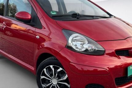 Toyota Aygo (X) 97.499 km 5.990 &euro; München 81825